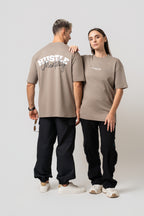 Oversize Bakcprint Interlock Tee - HUSTLE MENTALITY (DEEP BEIGE)